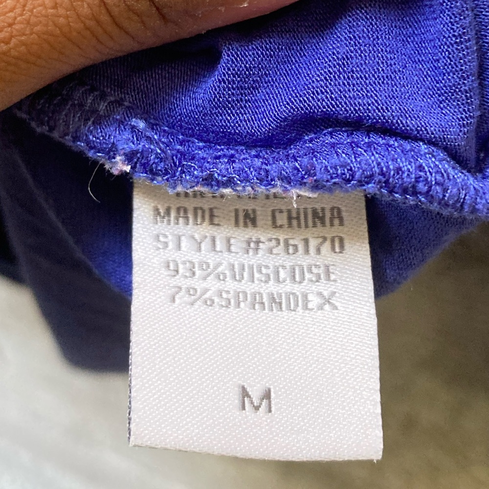 🏷 Soft Surroundings | Surplice/Faux-Wrap Long-Sleeved V-Neck Top - M, Blue - Picture 7 of 8